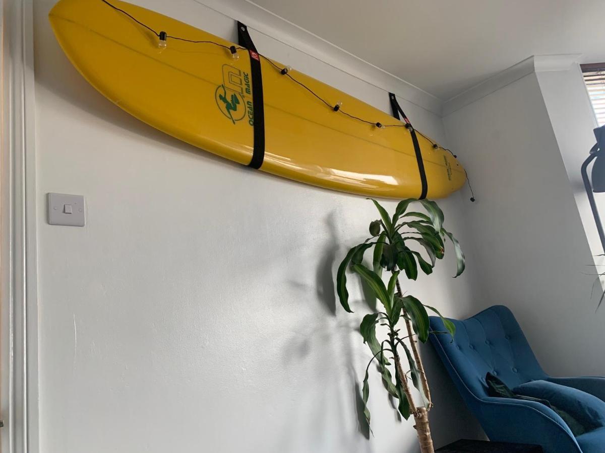 Sea Views With Large Deck One Bedroom Very Close To Beach And Town Ньюки Экстерьер фото